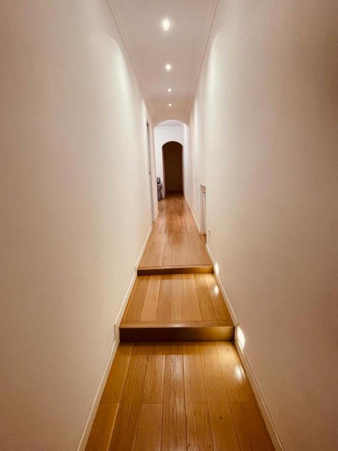 רומא Trevi Fountain Modern Apartment מראה חיצוני תמונה
