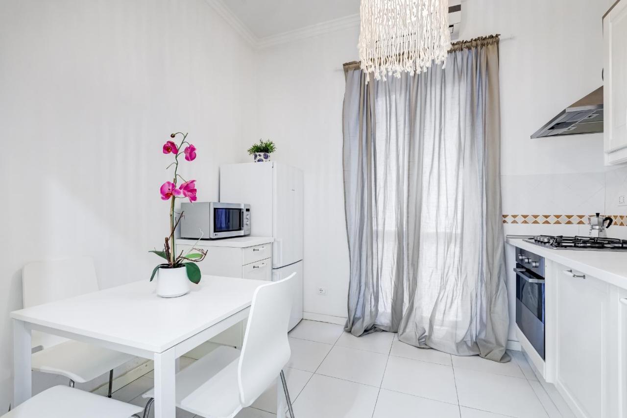 רומא Trevi Fountain Modern Apartment מראה חיצוני תמונה